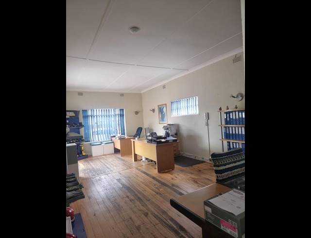 BUSINESS FOR SALE IN MALVERN EAST EXT